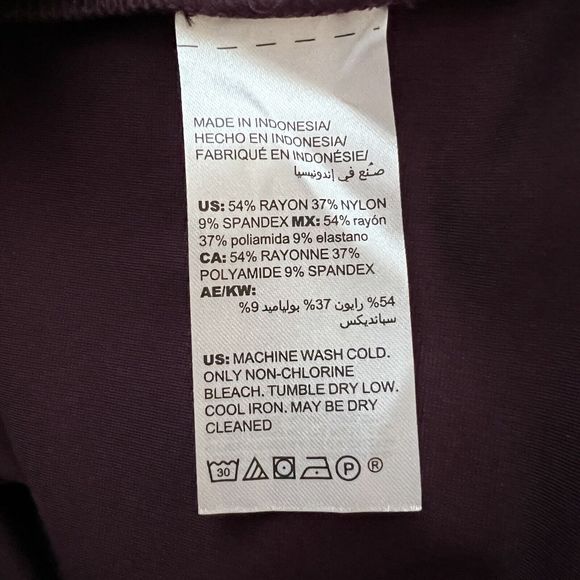 Chicos Shirt Womens Medium 1 Deep Purple Slinky Career Casual Office Work Travel - Picture 7 of 7
